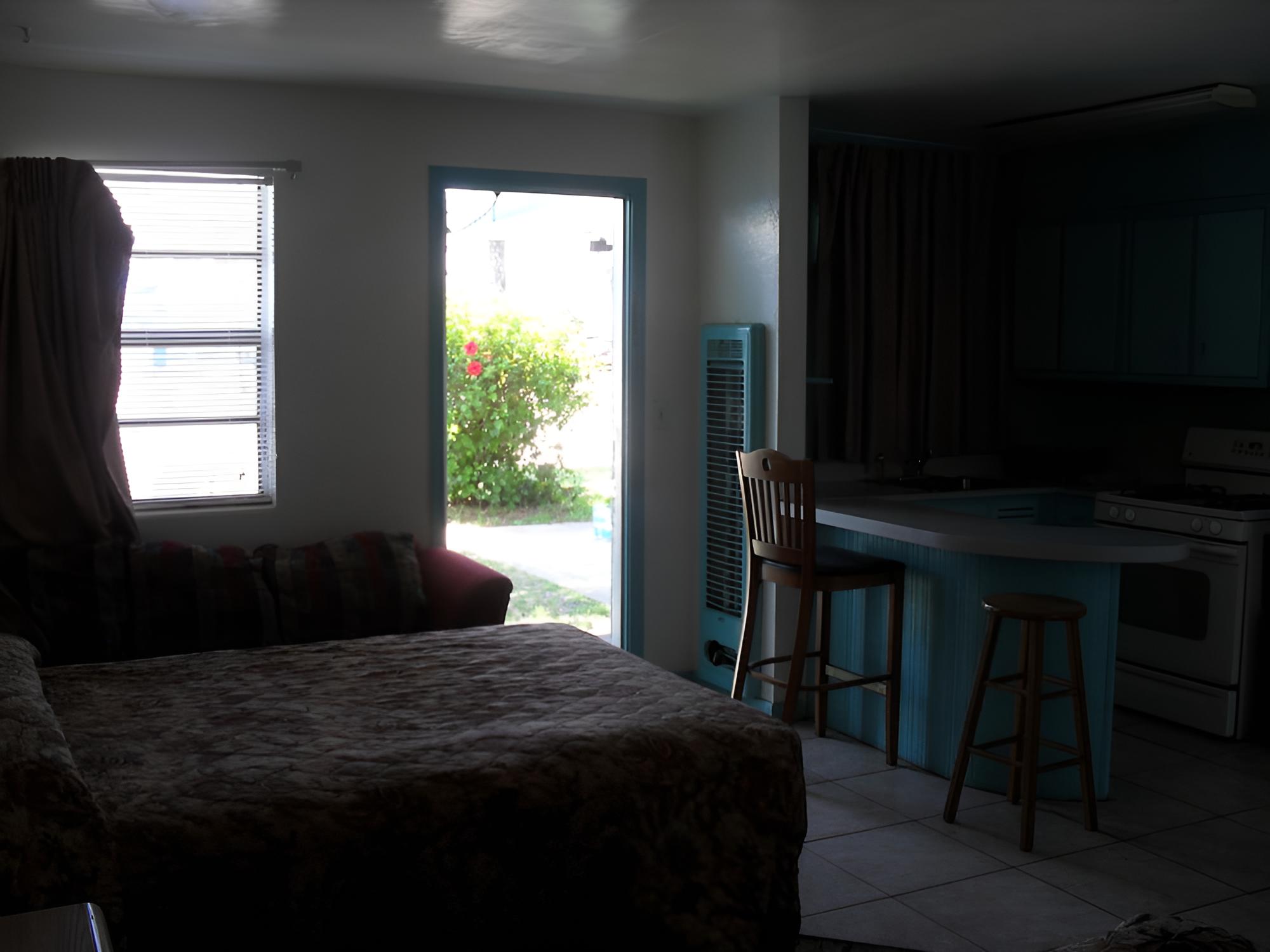 Shore Winds Motel