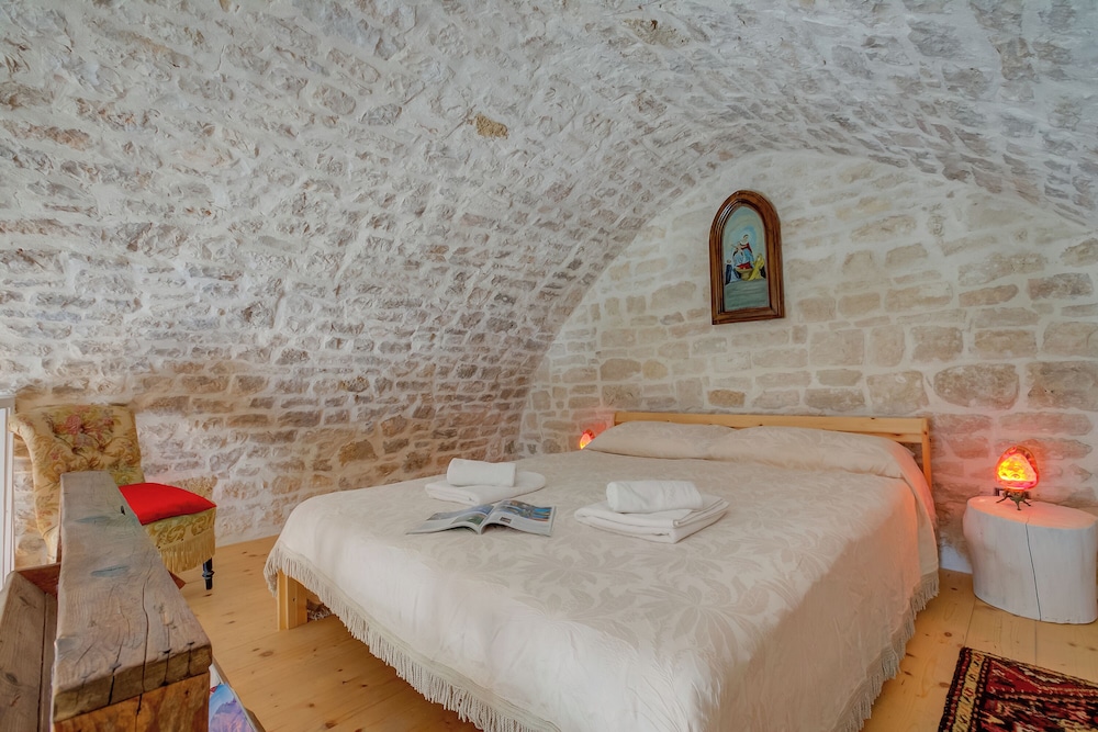 Annunziatella Apulian Farm Experience