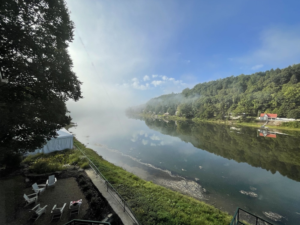 Foxburg Inn - Property Image 3