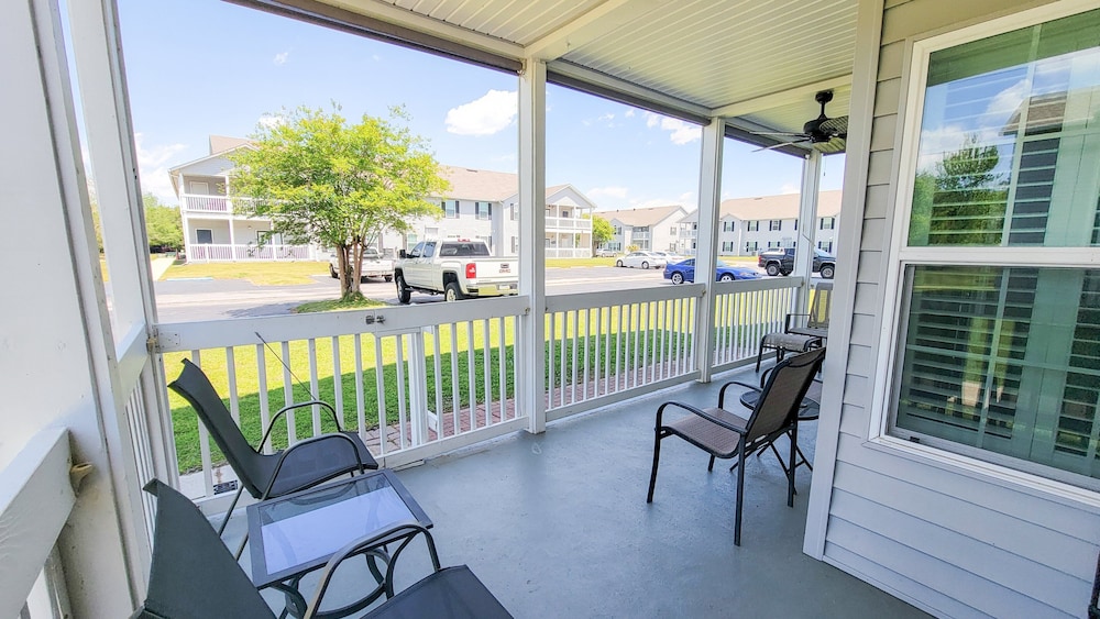 Delightful 3BR Condo Near Gulf Shores With Pool & Hot Tub
