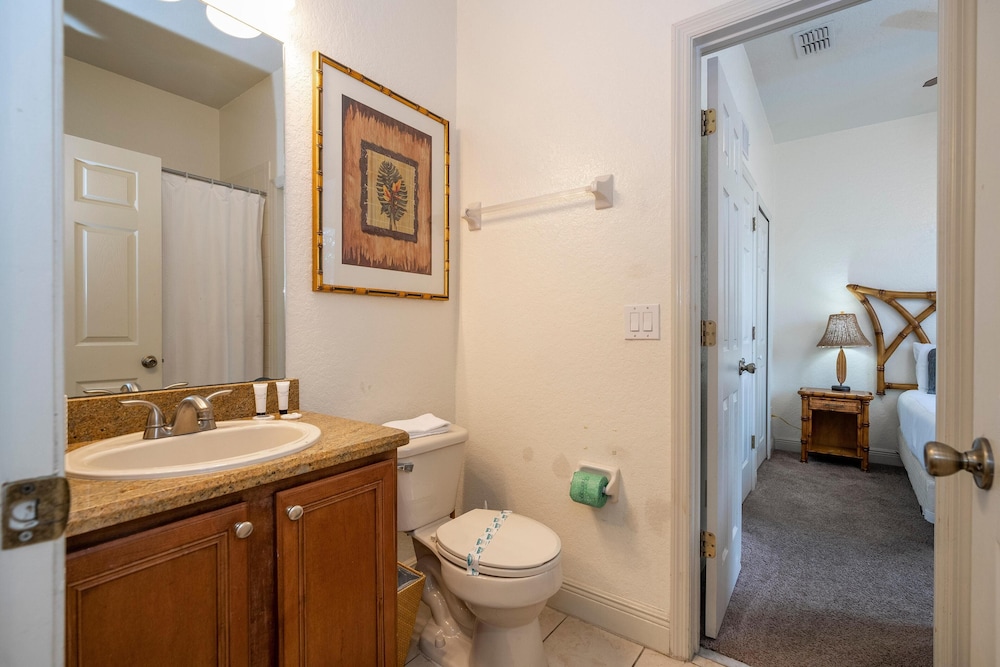 3132 CA - Charming Townhome Retreat