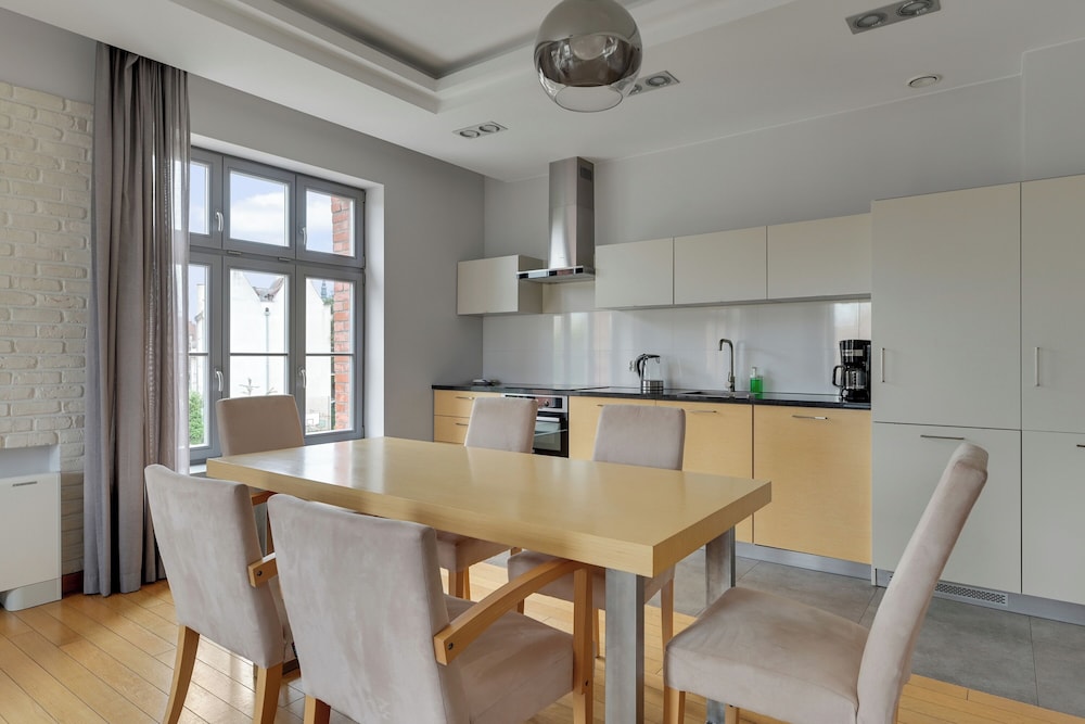 Tobiasza Residence by Grand Apartments