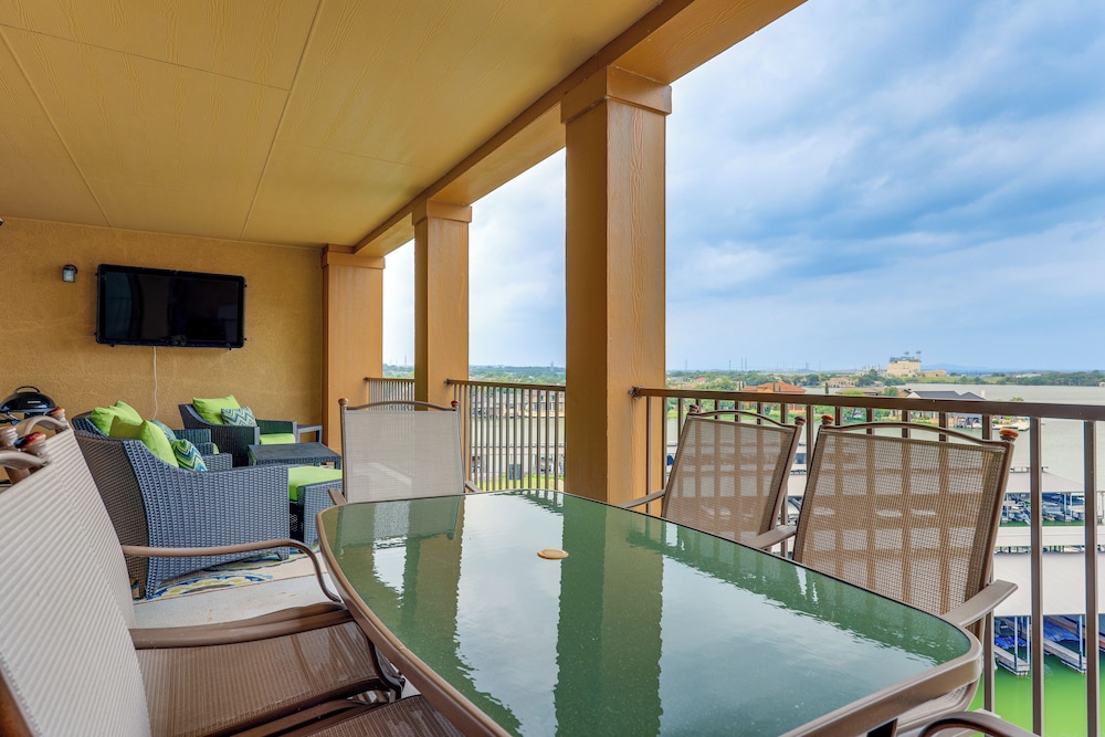 Lake LBJ Condo w/ Private Balcony, Lake Views - Property Image 12