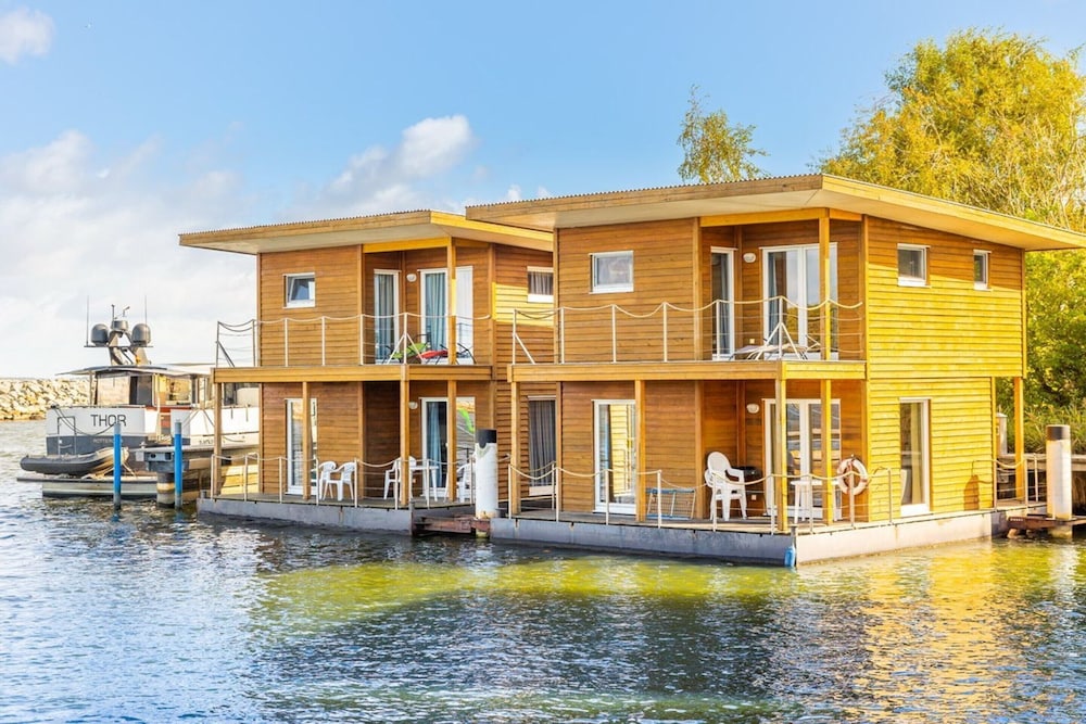 Hausboot in Barth am Barther Bodden