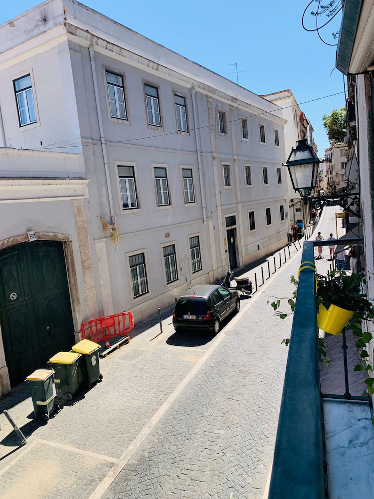 Modern Boutique Apartment in the Heart of Alfama