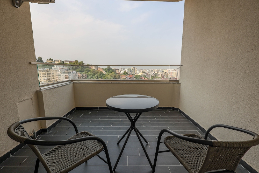 Grandstay Apartments 116