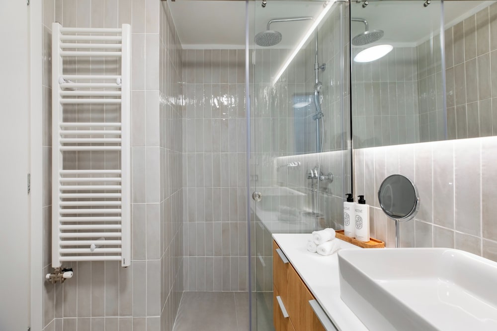 Plaka Clio Apartment by A&A Residencies