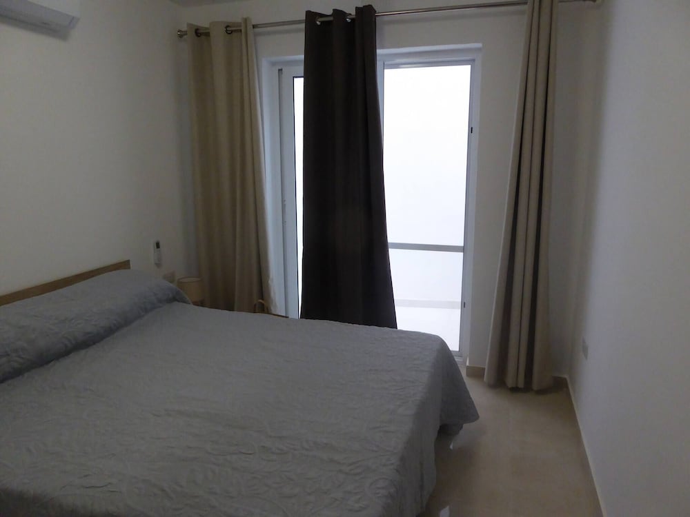 Seaview Ground Floor Flat Wheelchair Friendly