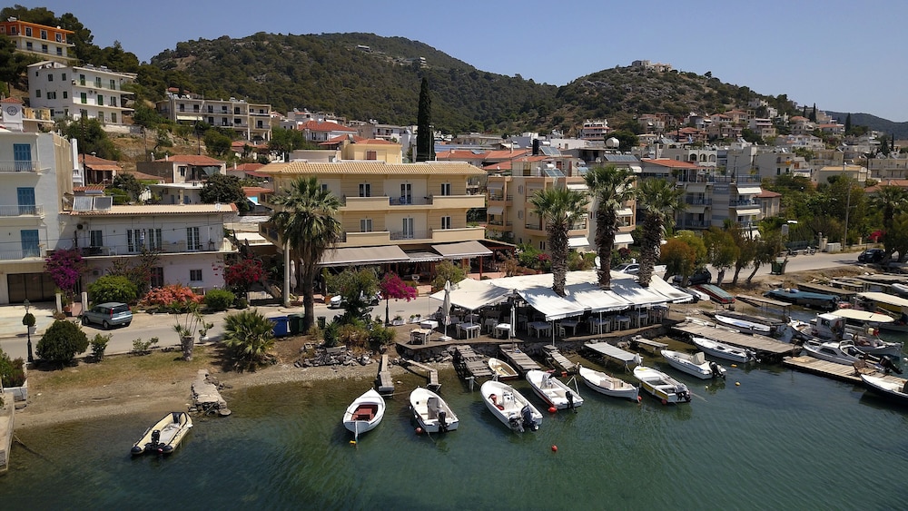 Theano Hotel photo 1