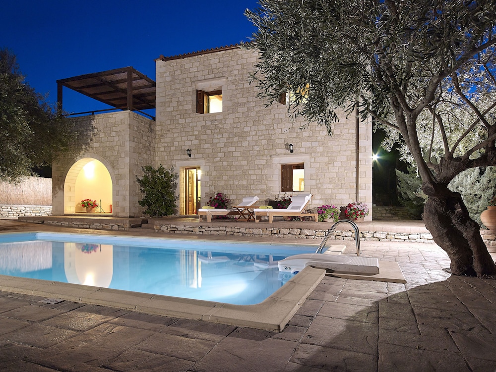 Vederi Estate