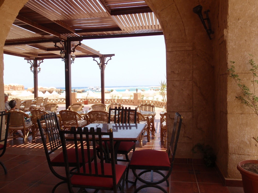 Marsa Nakari Village