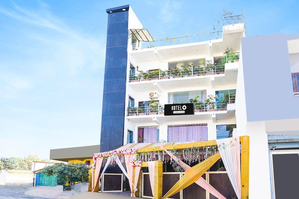 Cozy Stays Near Doon University, Dehradun