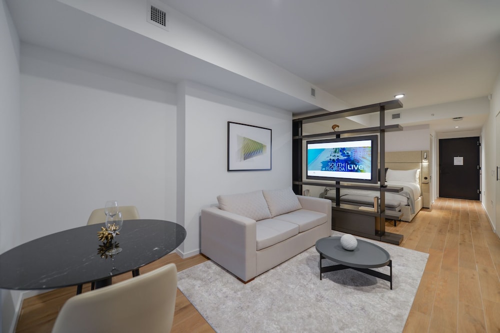 Exclusive Oasis Charming Studio Apt