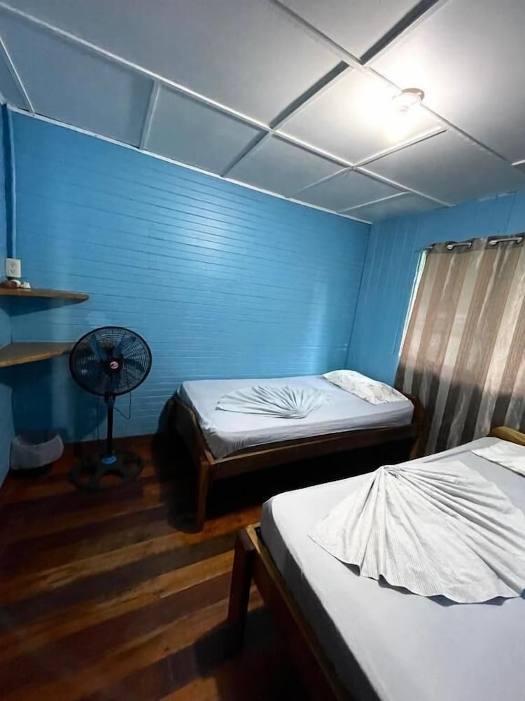 Hostel Pura Vida