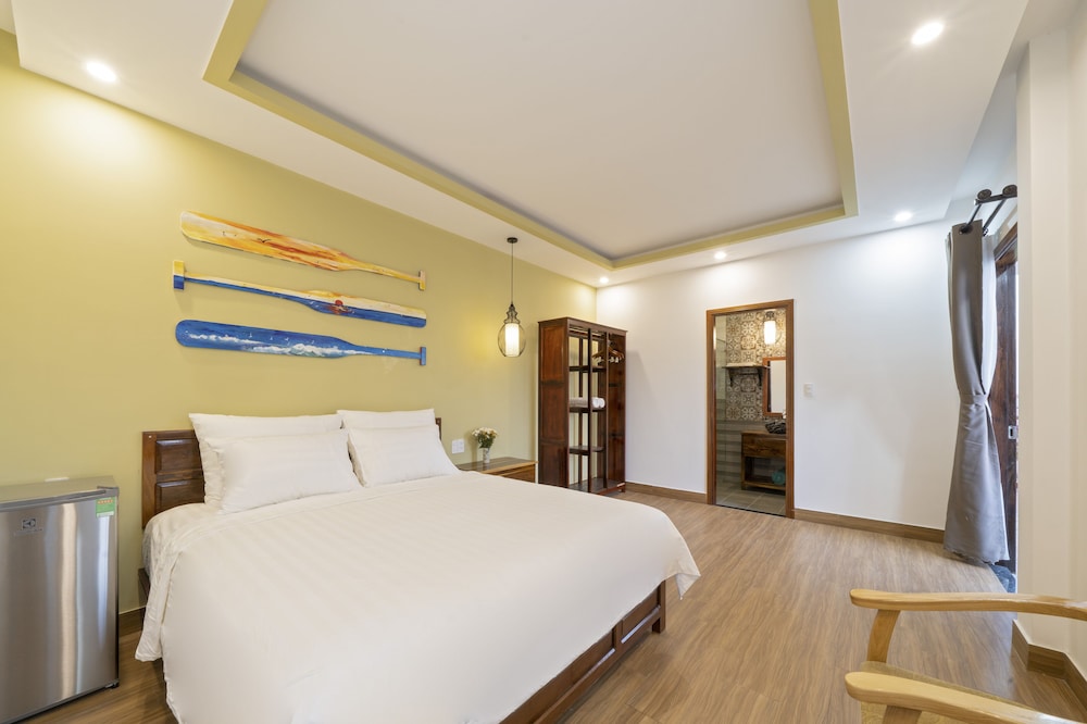 Blue Whale Homestay