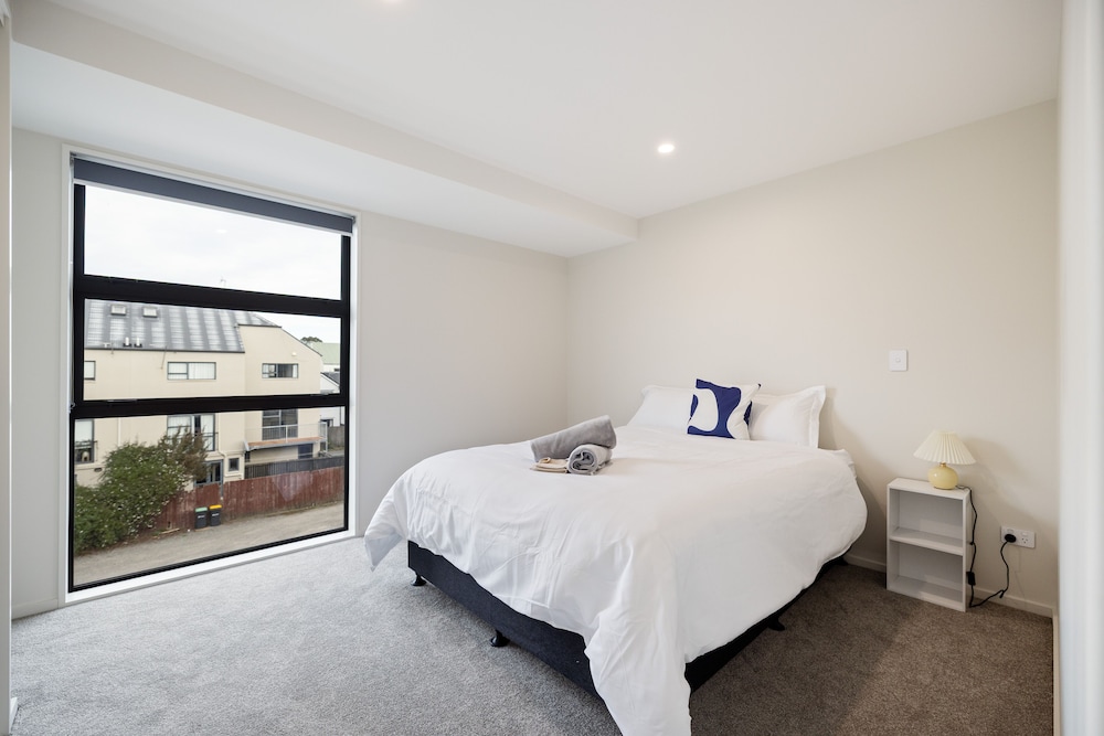 CBD Comfort Walk Everywhere-Unit 4