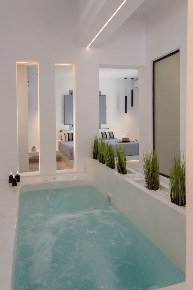 LInea Luxury Suites