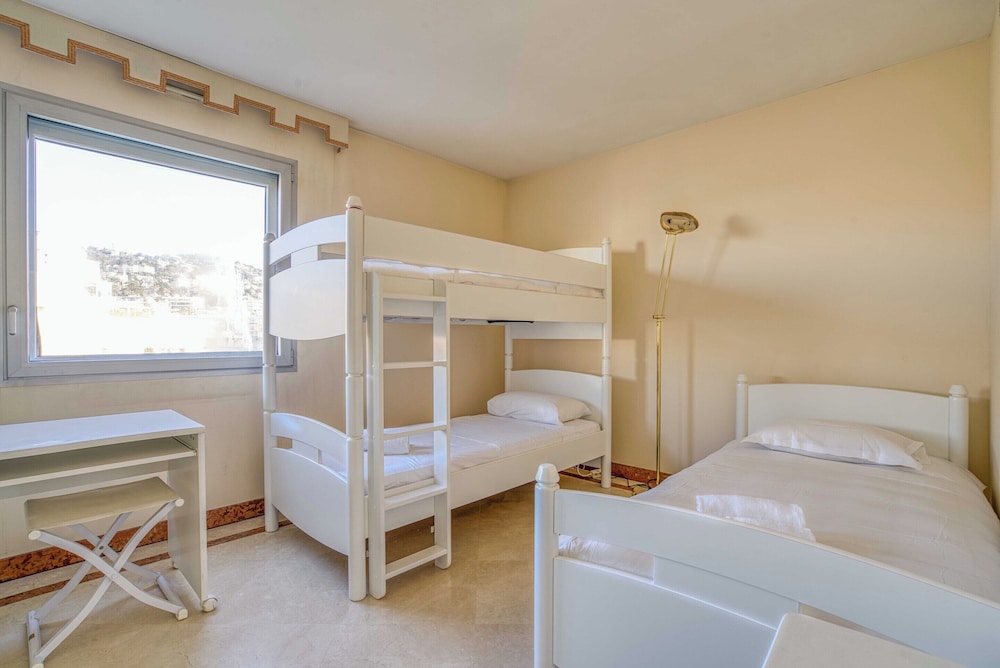 Apartment 60sqm on the Croisette - Balcony With sea View view 2