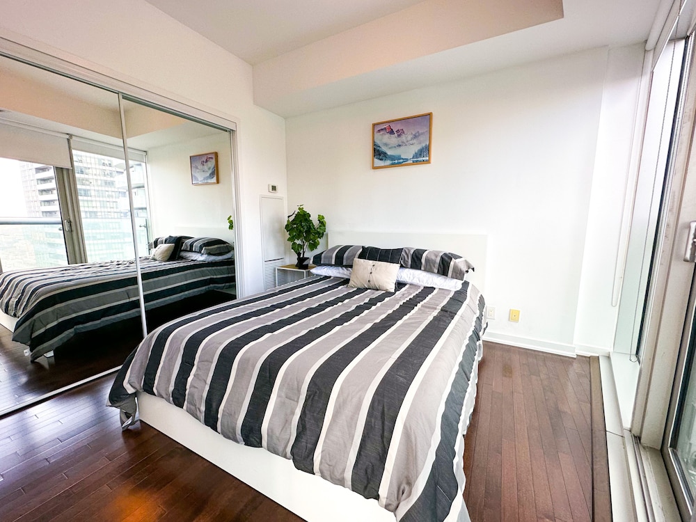 Gorgeous Lakeview Boutique Suites