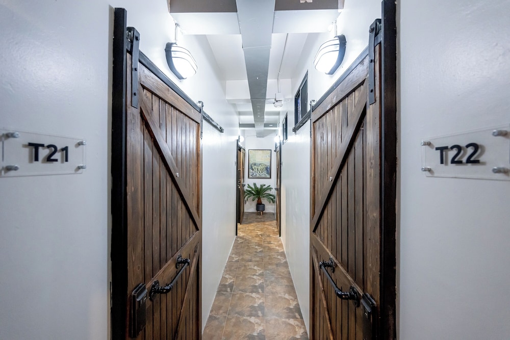 Vibes Hostel Bangkok