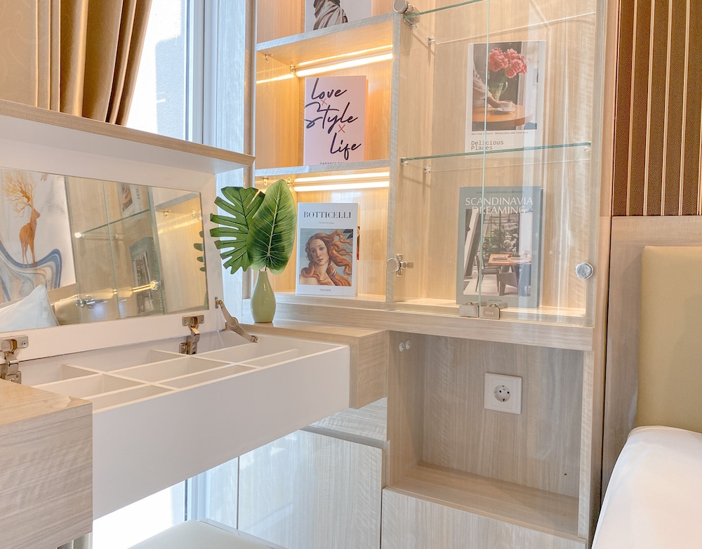 Homey and Comfort Stay Studio Tokyo Riverside PIK 2 Apartment