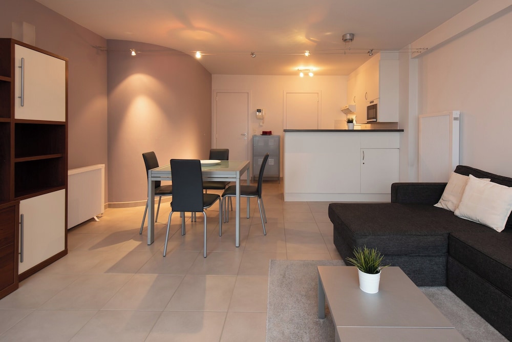 Apartment in Middelkerke With Sea View
