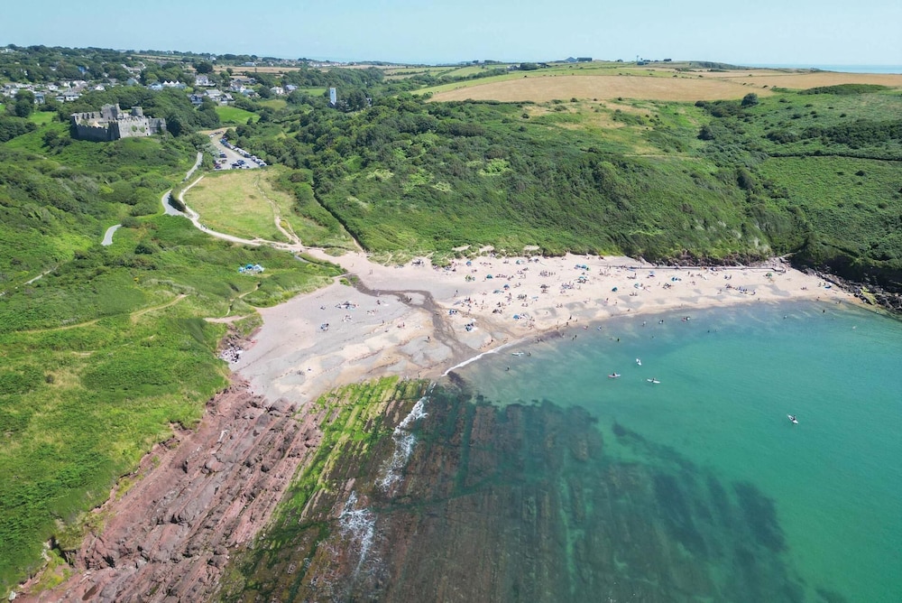 Sea Glass - 2 Bedroom Apartment - Manorbier