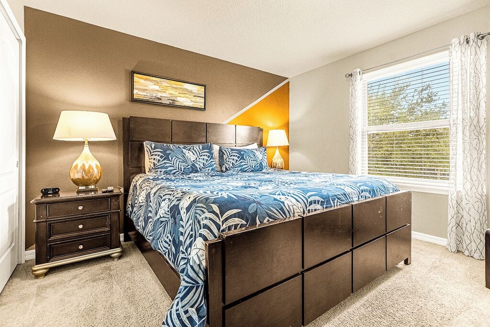 9BR Luxury Vacation Villa near Disney