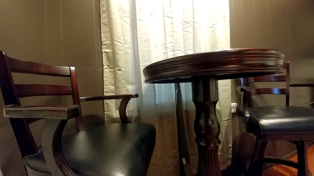 Historic Whiting Hotel Suites - Property Image 37