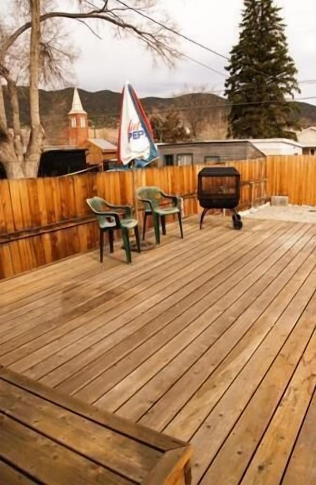 E Street Townie 2 Bedroom Holiday Home By Pinon Vacation Rentals