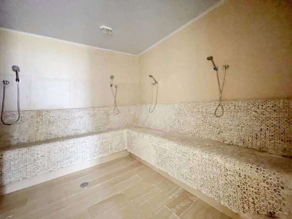w Remarkable 1BR w Ocean View in Crespo