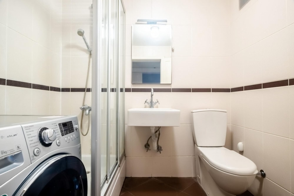 Missafir Flat Near Trendy Attractions in Nisantasi