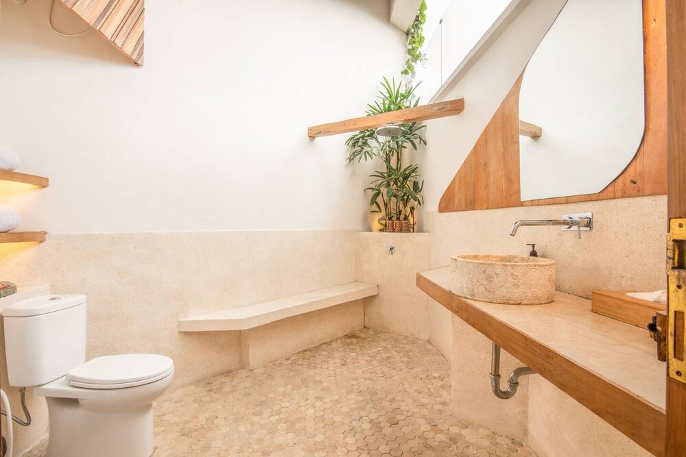 BA Villa 2 1BR Elegant 1-br Villa With Pool 800m to Echo Beach