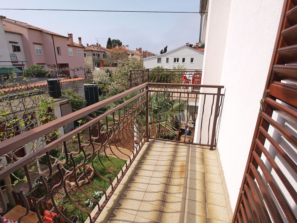 Apartment Ana 1068