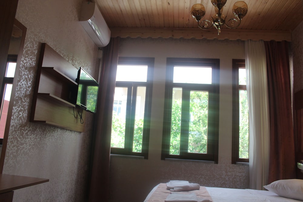 Megaron Hotel - Image 27