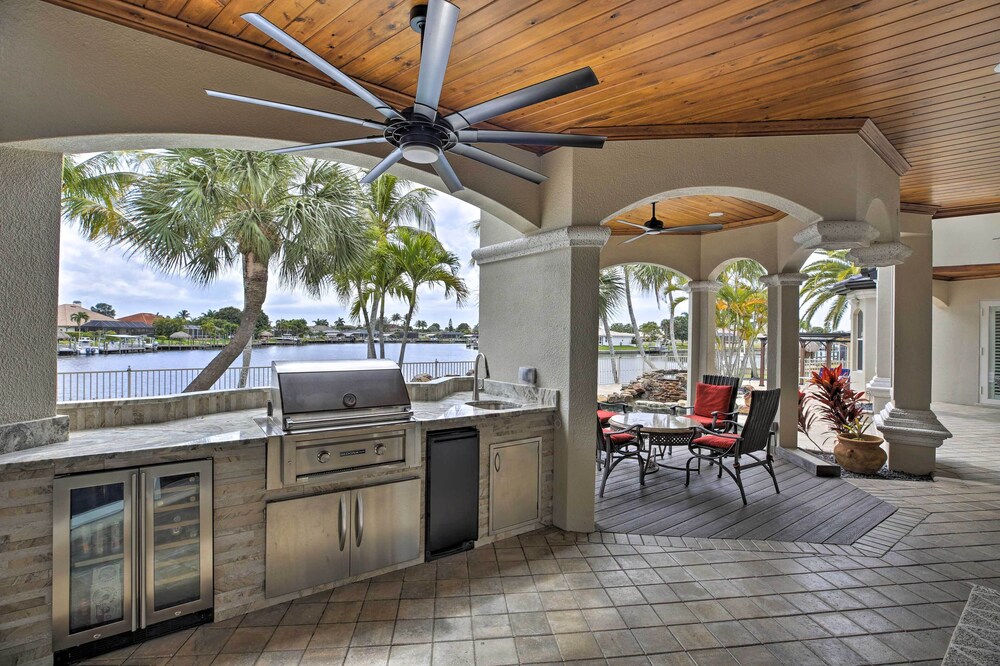 Luxe Cape Coral Escape w/ Boat Dock + Cabana!, photo 19