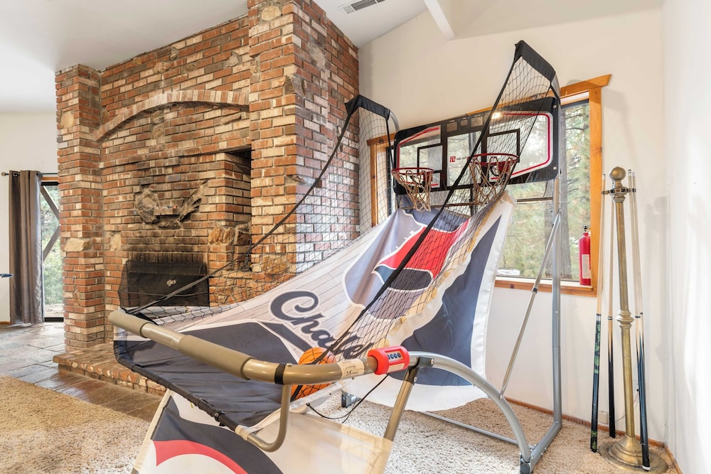 Lakeview Cabin w/ Game Room & Deck Near Ski Slopes & Trails Sleeps 20 Waterview by Avantstay