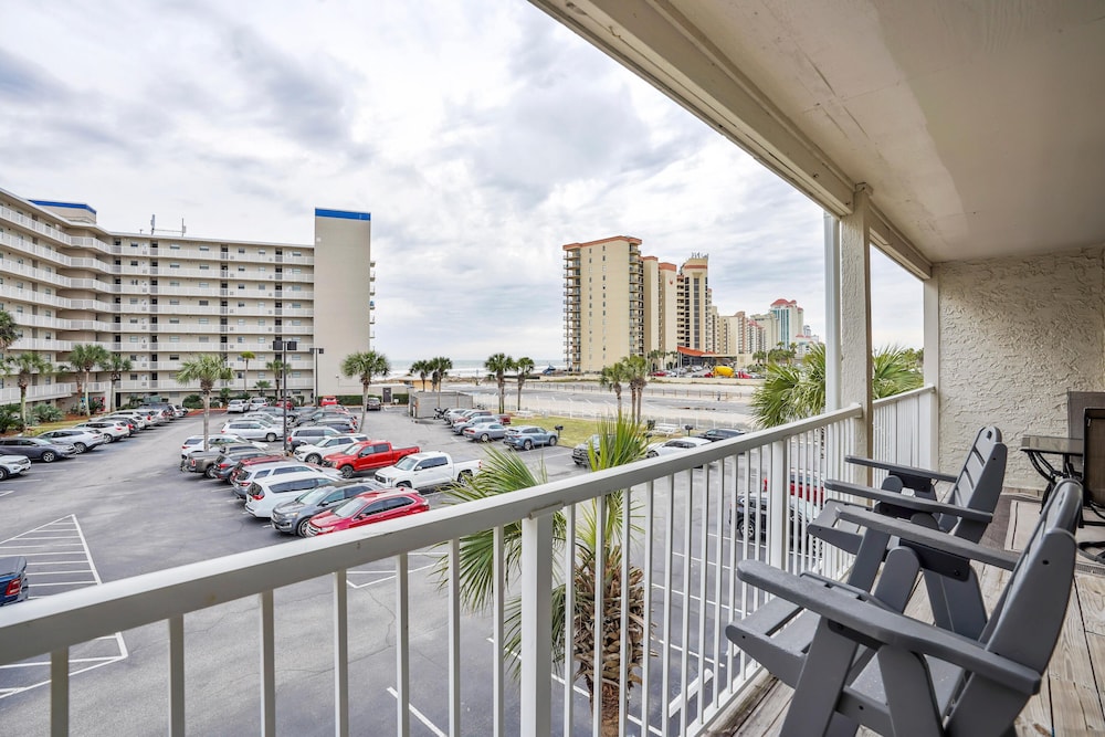 Seaside Beach & Racquet 2303