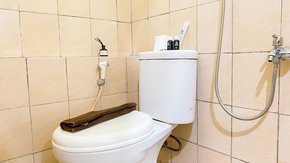Good Choice And Elegant 2Br At Green Pramuka City Apartment