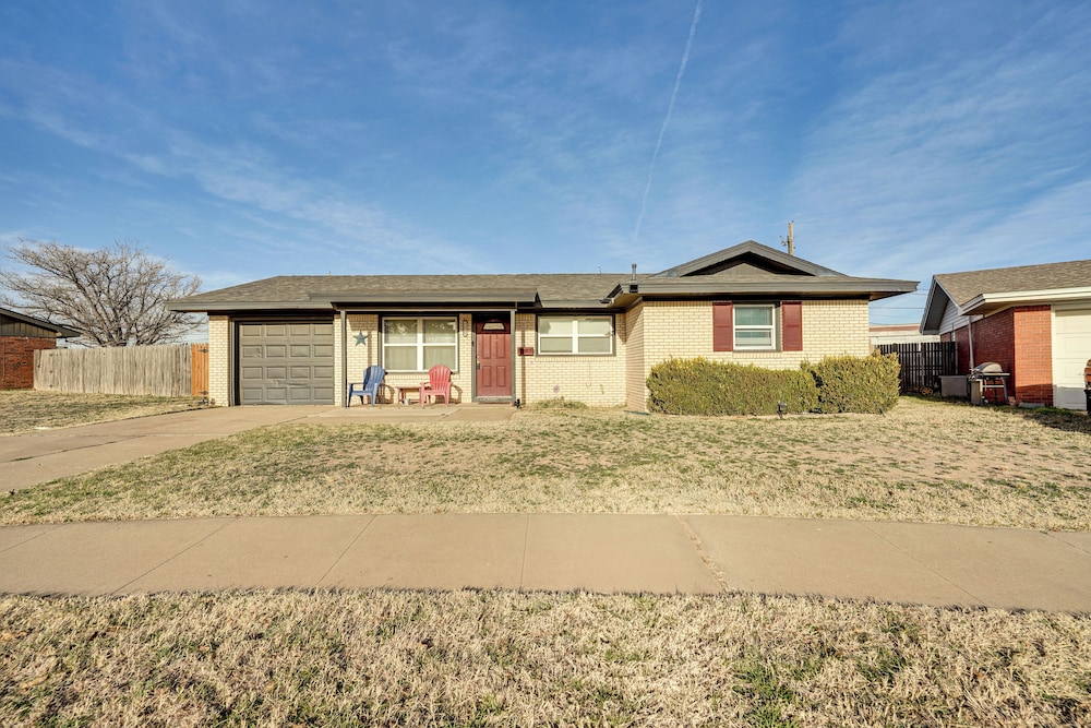 Lubbock Home: 3 Mi to Texas Tech!