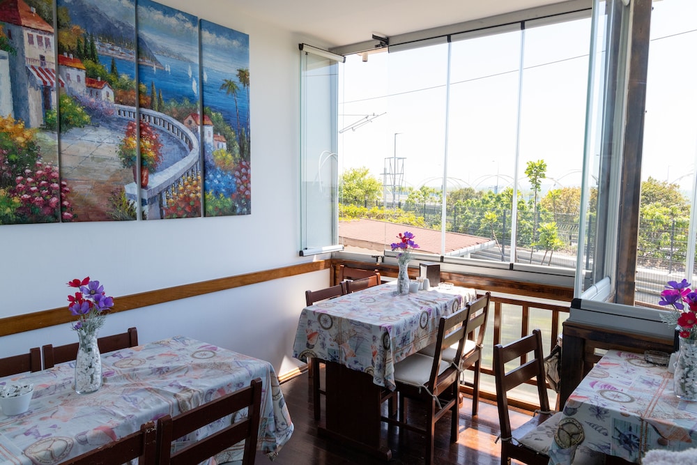 Galley Hotel