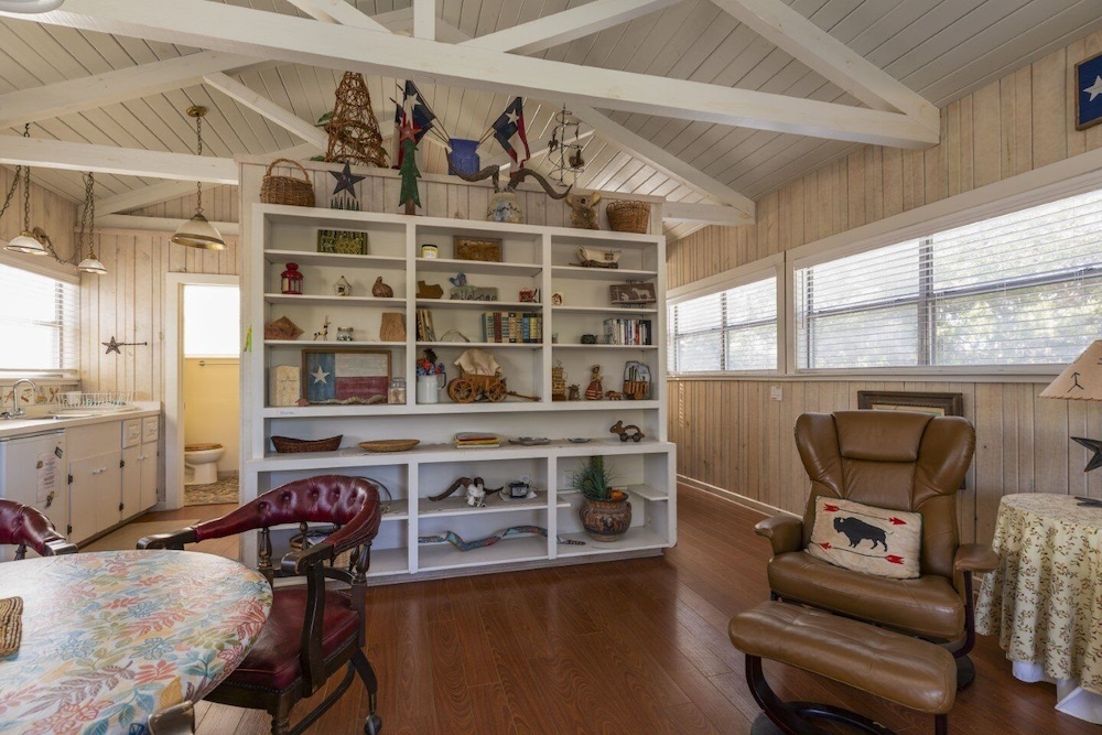 Bluebird Hill And Star Suite 5 Bedroom Home