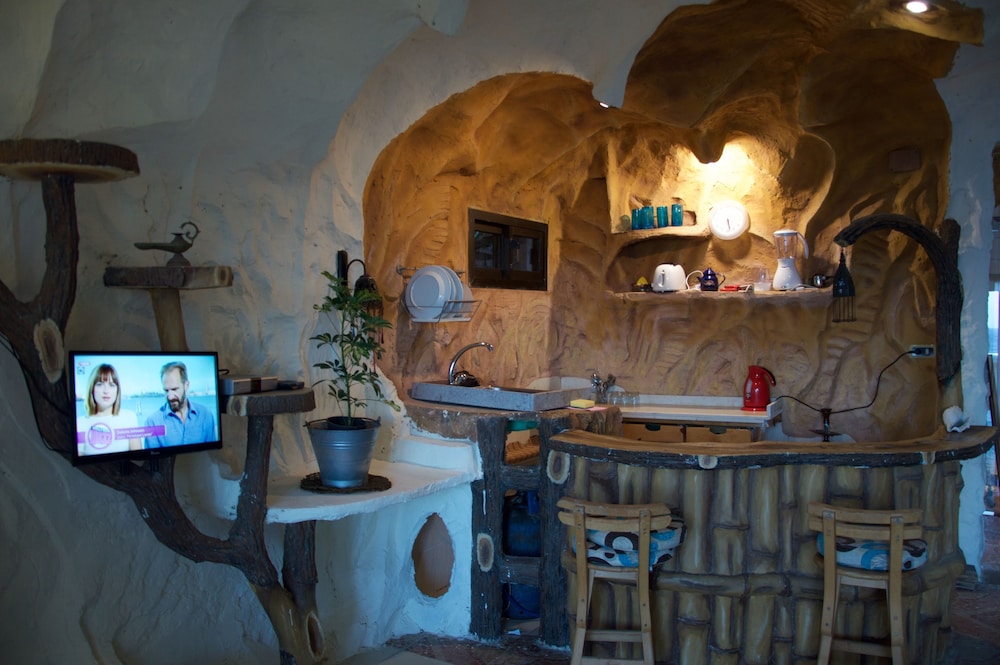 The Cozy Beach Cave view 4