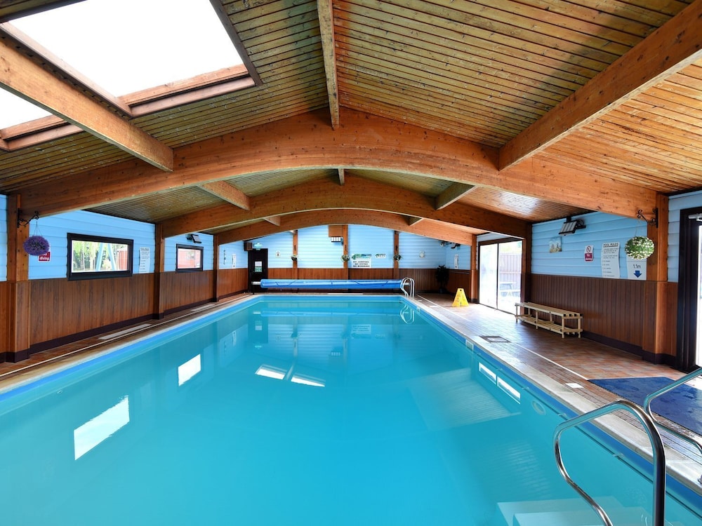 6 Pinewood Retreat
