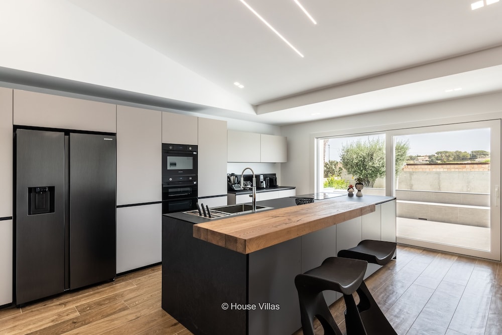Flaben Luxury Villa in Diano Marina
