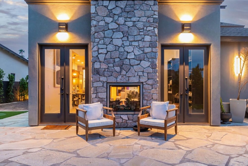 Stonewood Luxe Estate 5 Showers Heated Pool GYM