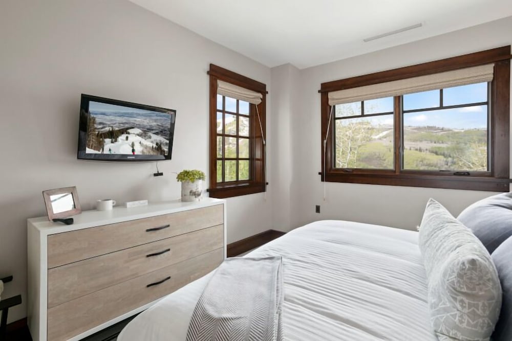 Arrowleaf Lodge- Three Bedroom Residence #307 3 Condo