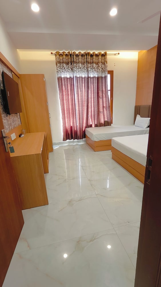 Hotel Pilgrim Near Golden Temple