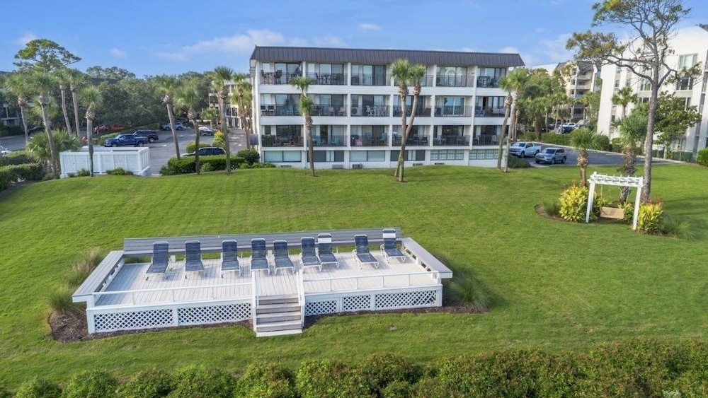 South End - 180 Sea Side Villas 1 Bedroom Condo