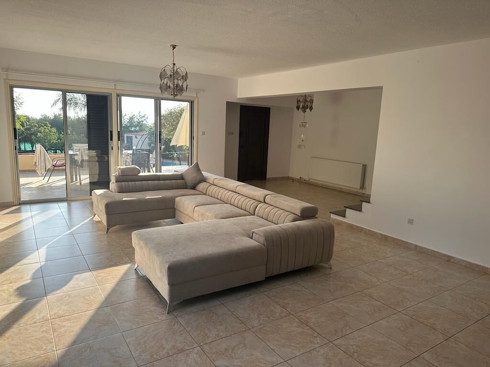 Impeccable 3-bed Villa in Tala - Paphos